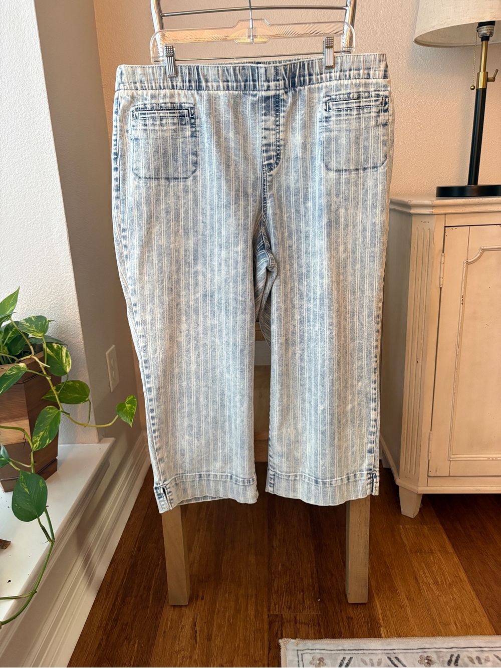 Westbound Striped Cropped Jeans Elastic Waist Patch Pockets Sz 18